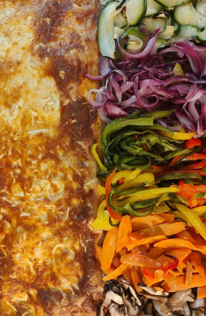Pastel de verduras gratinado con verduras de colores, cocina saludable en Palma